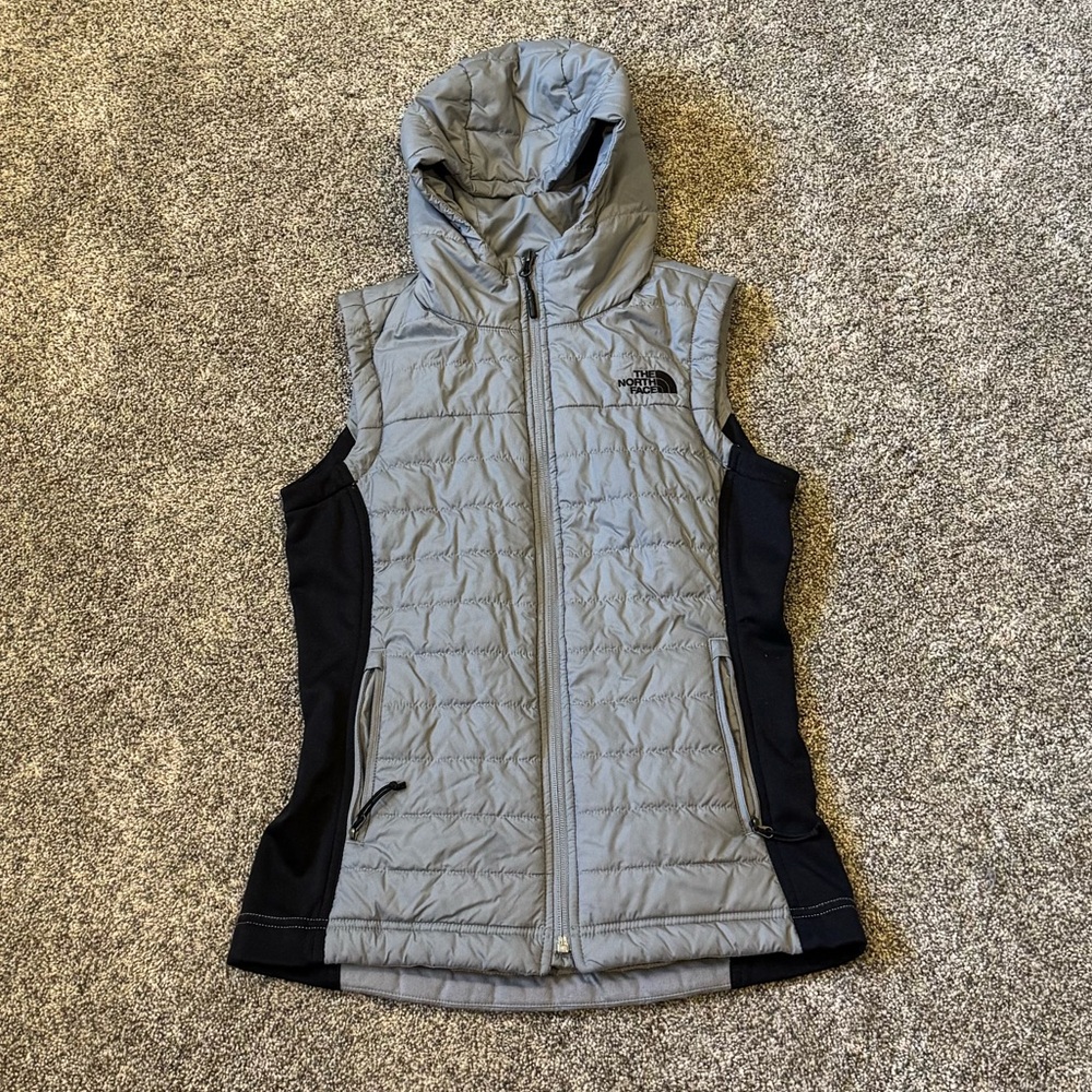 The North Face Women's Light Gray and Black Hooded Puffer Vest